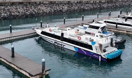 Fast boat ved Sanur havn