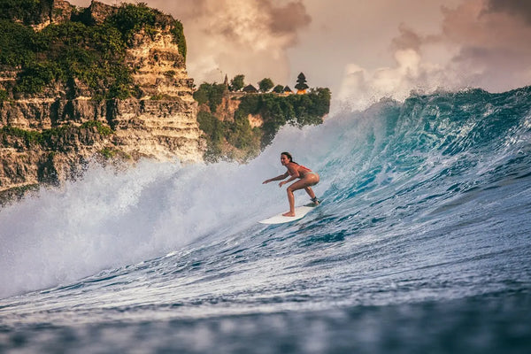 Surf og livsstil på Bali – surfere, yoga og avslappet beach-culture for norske reisende