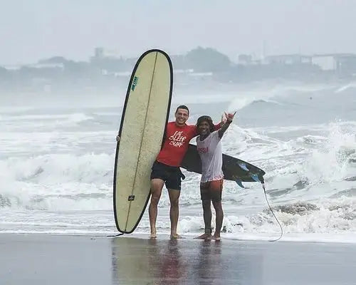 Surfing med instruktør
