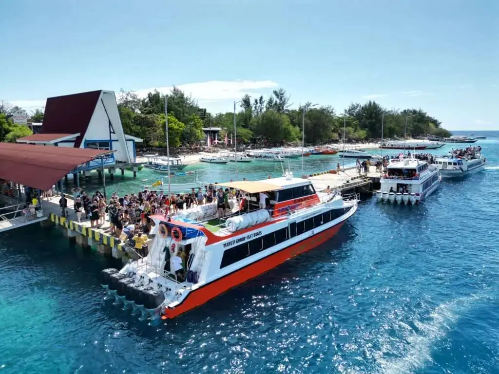 Fast boat ved Gili T havn