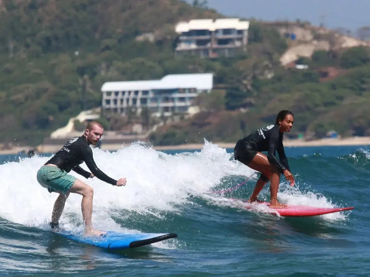 Surfing på Lombok med instruktør